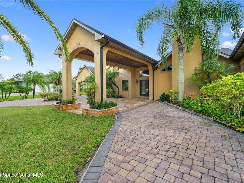 1855 Plantation Circle, Palm Bay, FL 32909