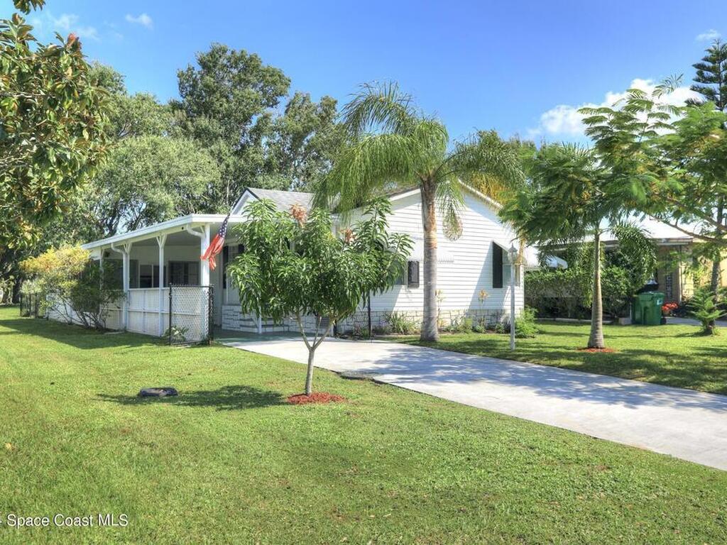 1254 Waterway Drive, Barefoot Bay, FL 32976