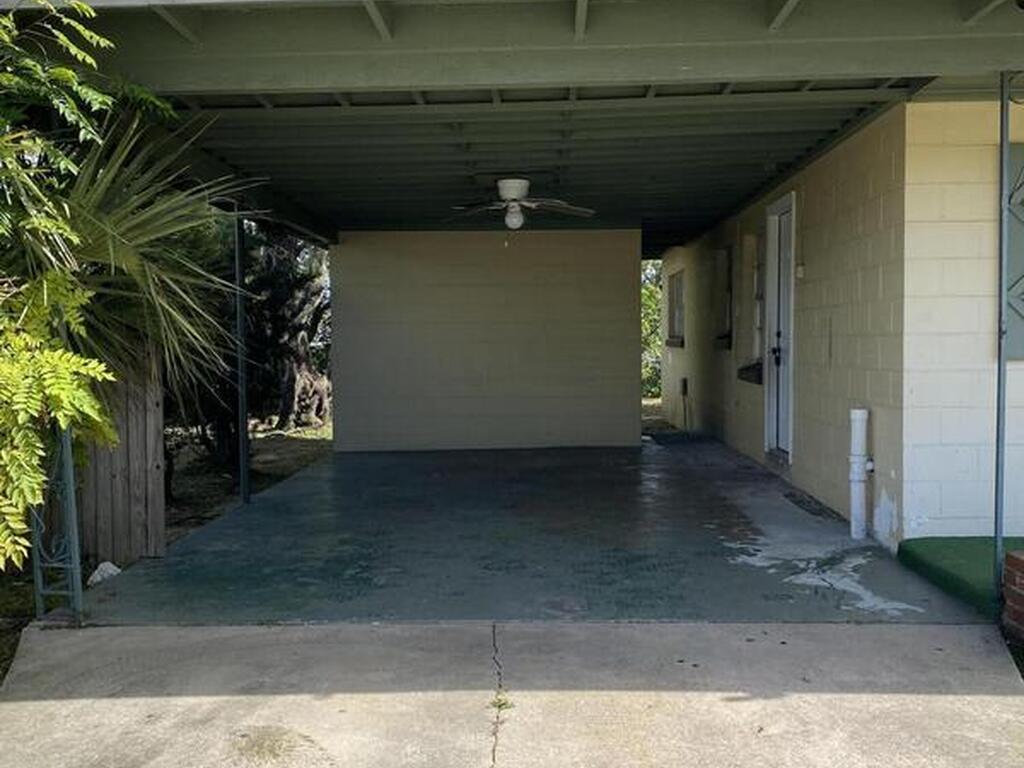 1041 Tudor Lane, Titusville, FL 32780