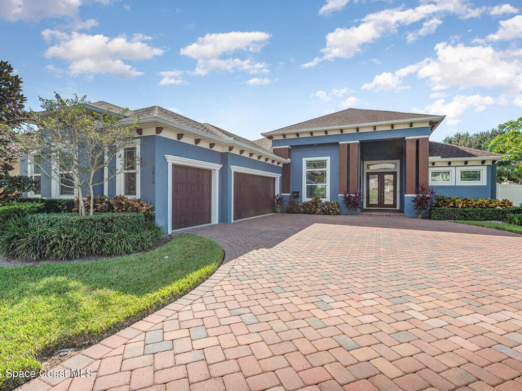 3885 Oakhill Drive, Titusville, FL 32780