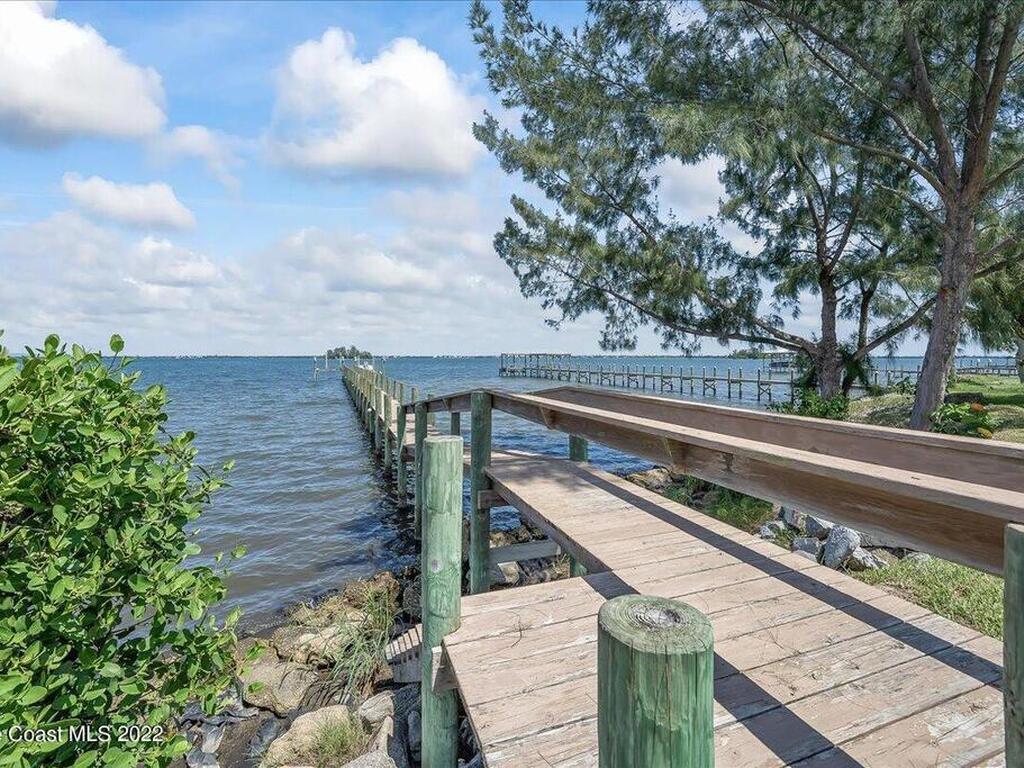 2420 Rocky Point Road, Malabar, FL 32950