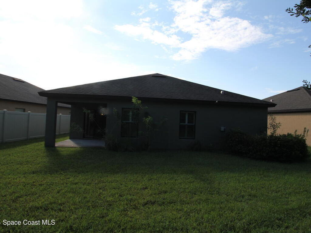 560 Dillard Drive, Palm Bay, FL 32909