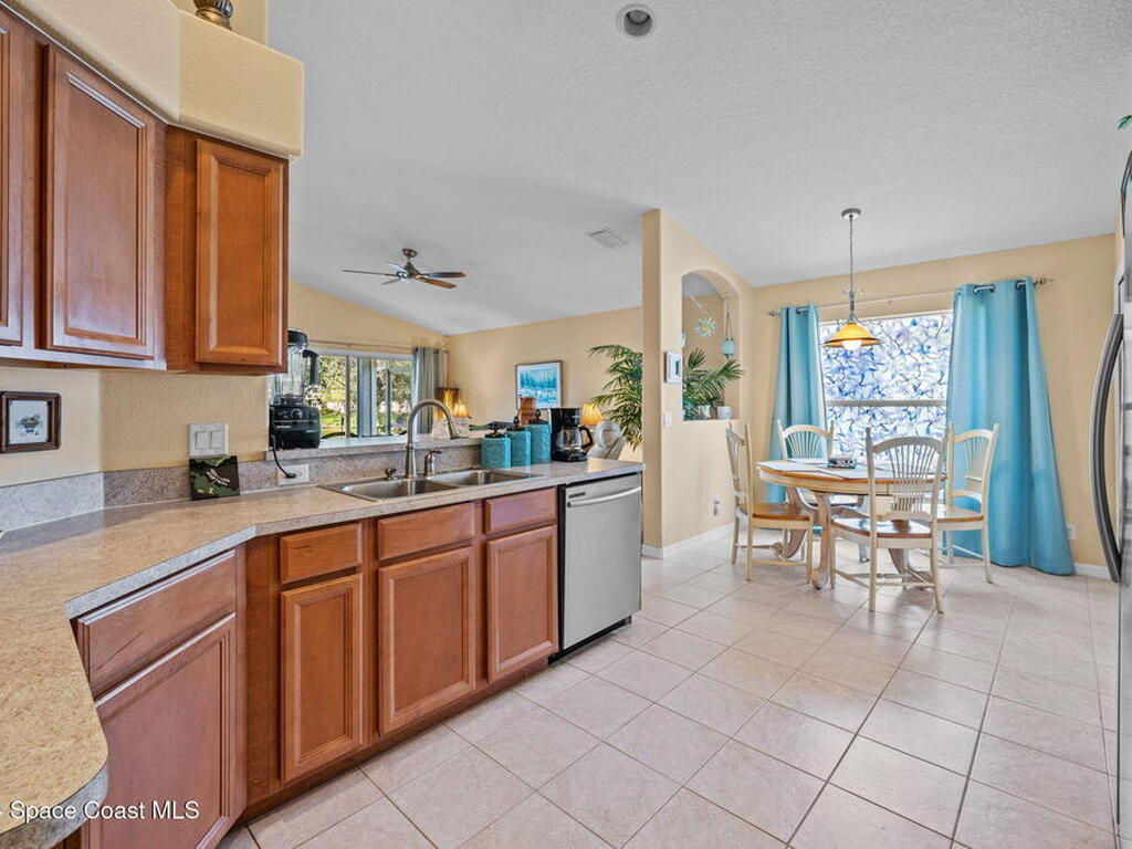 125 Sedgewood Circle, Melbourne, FL 32904