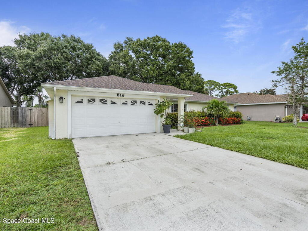 816 Hunters Creek Drive, Melbourne, FL 32904