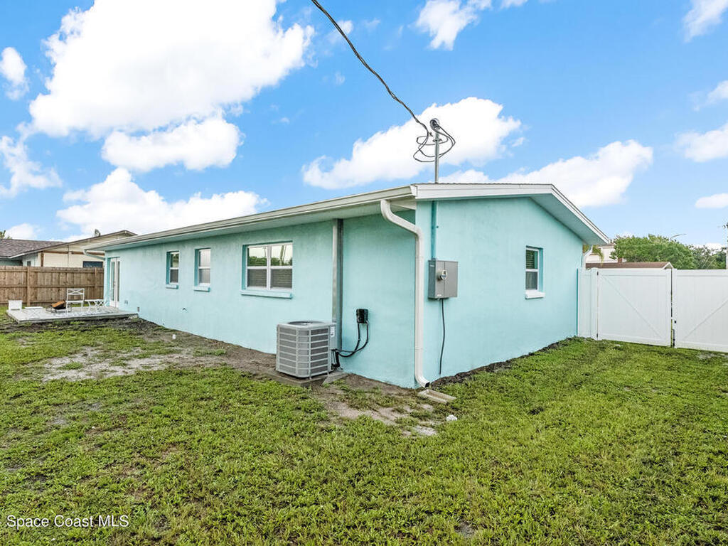 411 4th Street, Merritt Island, FL 32953