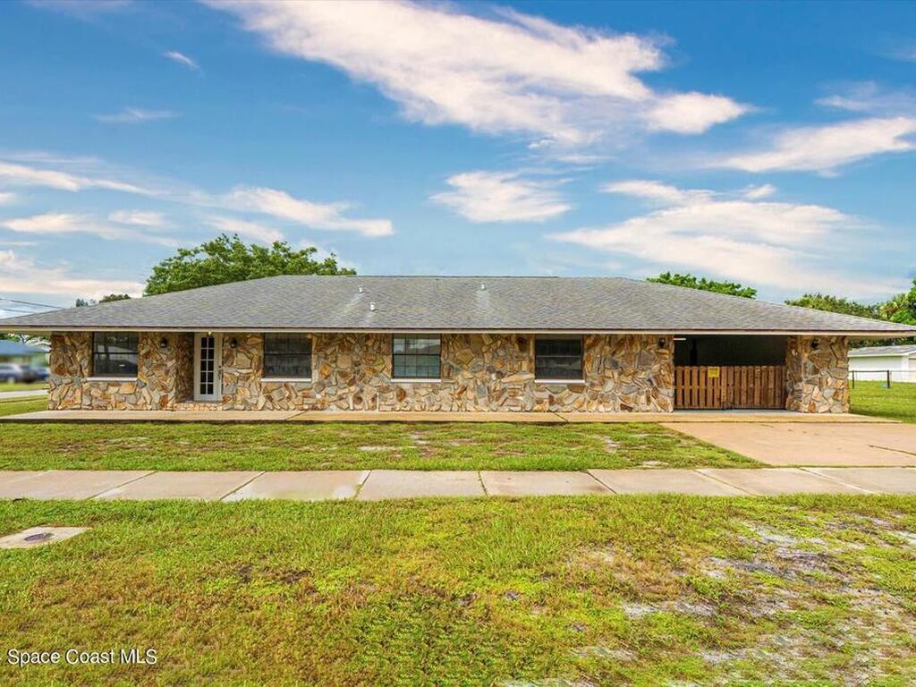 300 E Fee Avenue, Melbourne, FL 32901