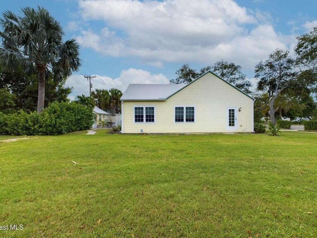 441 3rd Avenue, Indialantic, FL 32903