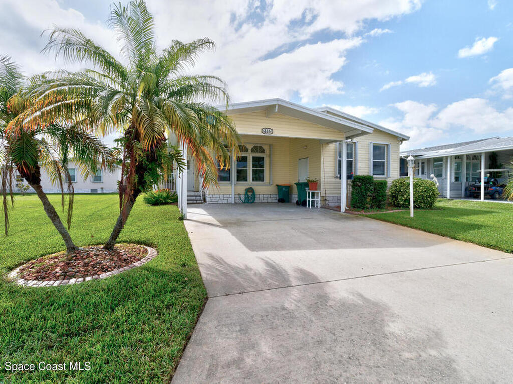 835 Sapodilla Drive, Barefoot Bay, FL 32976