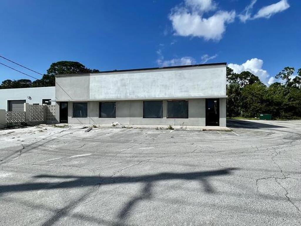 3558 S Hopkins Avenue, Titusville, FL 32780