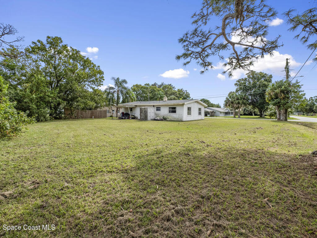 2605 Pine St, Palm Bay, FL 32905