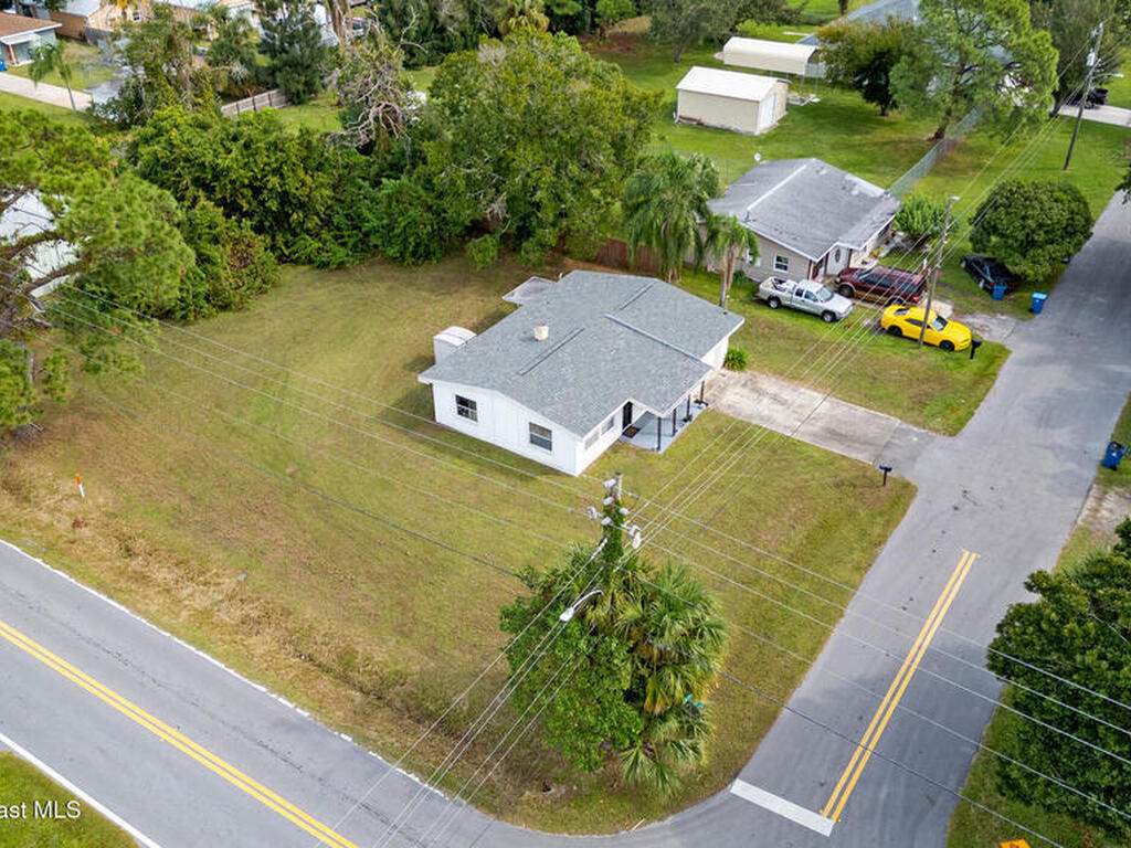 2605 Pine St, Palm Bay, FL 32905