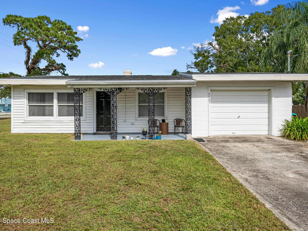 2605 Pine St, Palm Bay, FL 32905