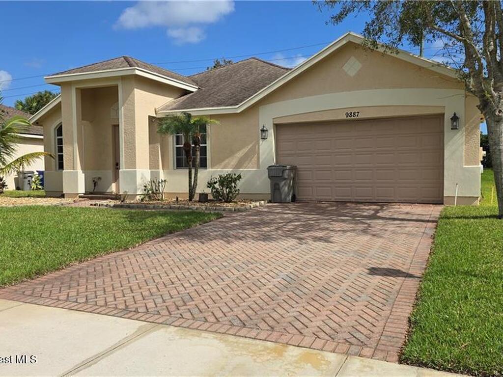 9887 E Verona Circle, Vero Beach, FL 32966