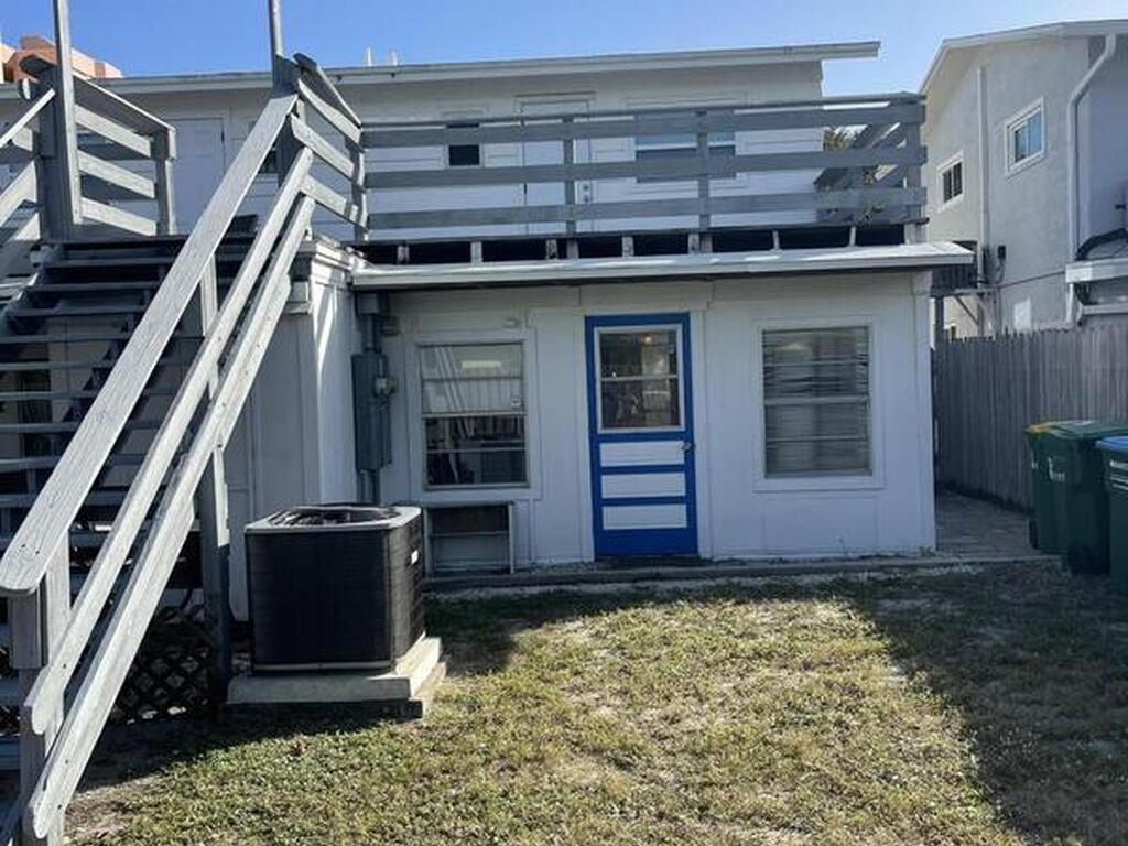 412 E Grant Avenue, Cocoa Beach, FL 32931