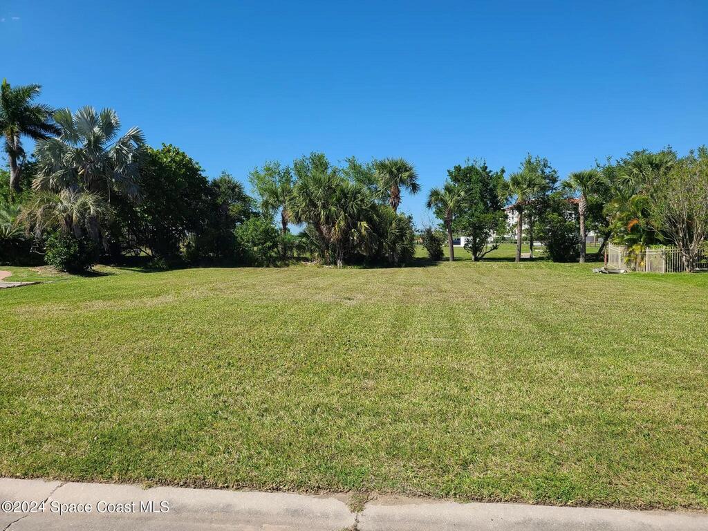 806 W Central Boulevard, Cape Canaveral, FL 32920