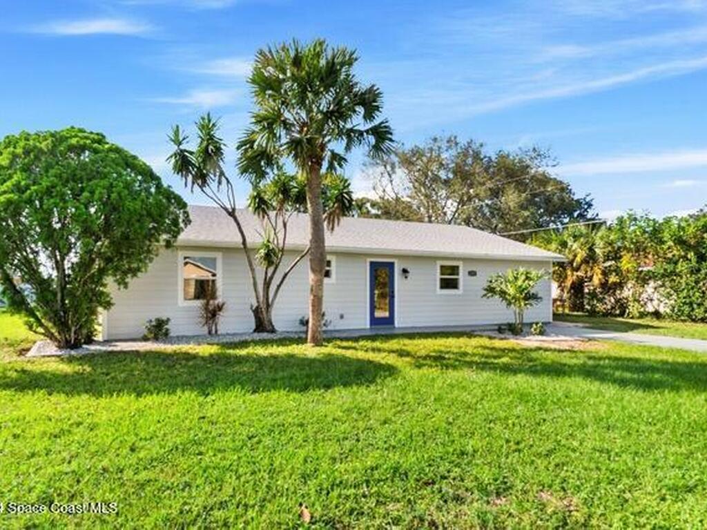 2255 17th Avenue, Vero Beach, FL 32962