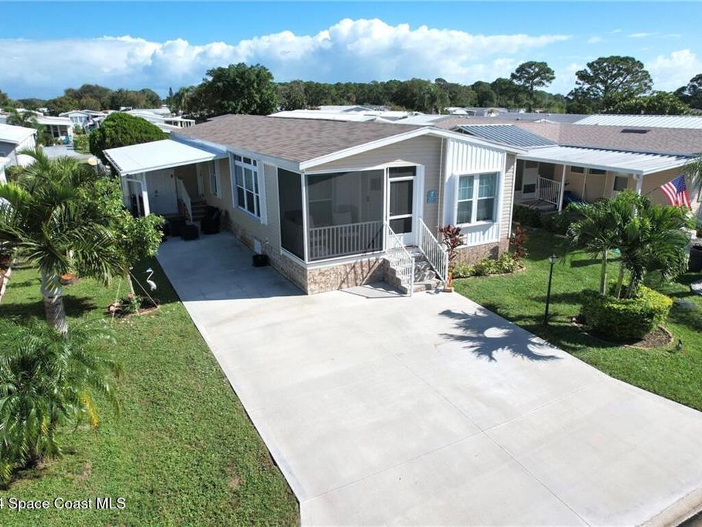 322 Macadamia Drive, Barefoot Bay, FL 32976