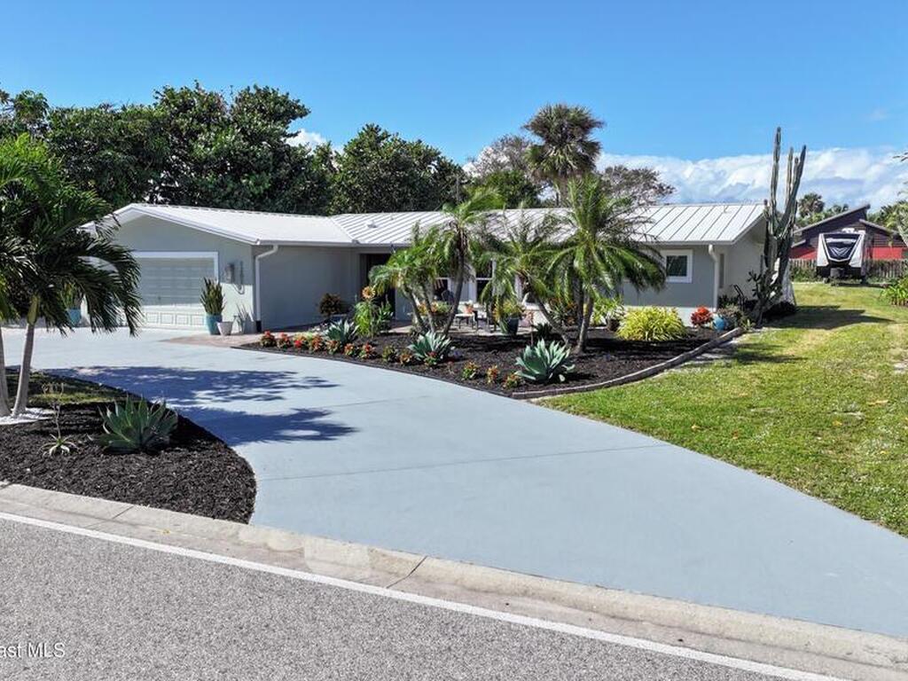 1202 Pine Street, Melbourne Beach, FL 32951