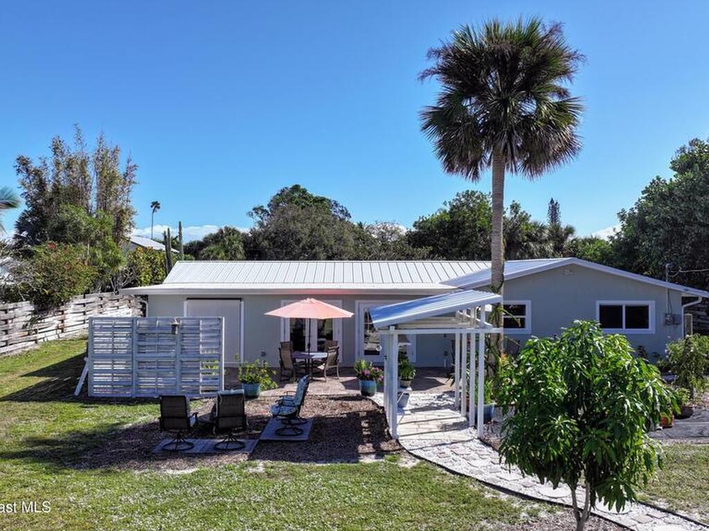 1202 Pine Street, Melbourne Beach, FL 32951