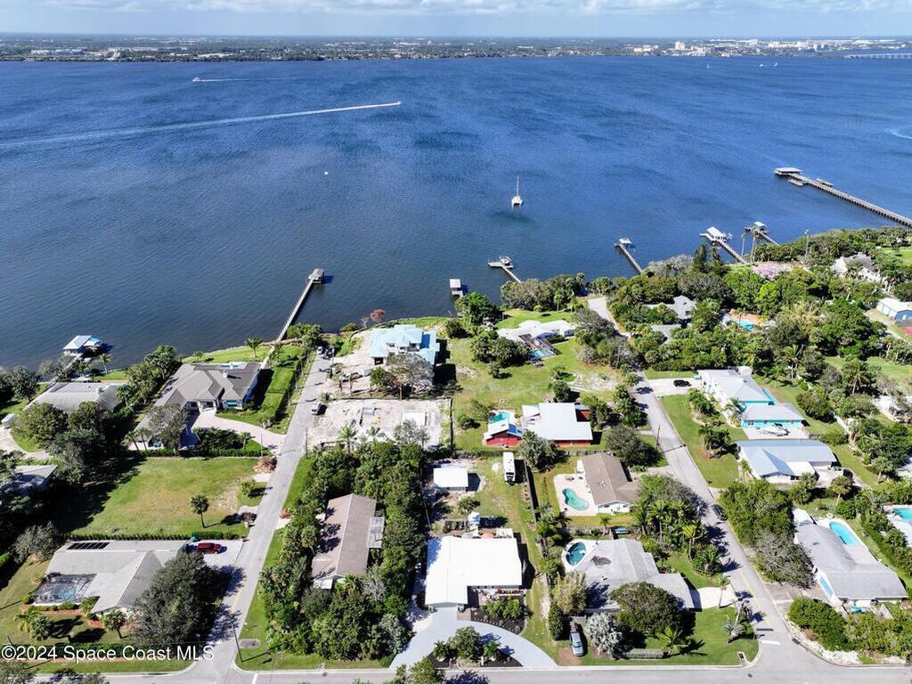 1202 Pine Street, Melbourne Beach, FL 32951