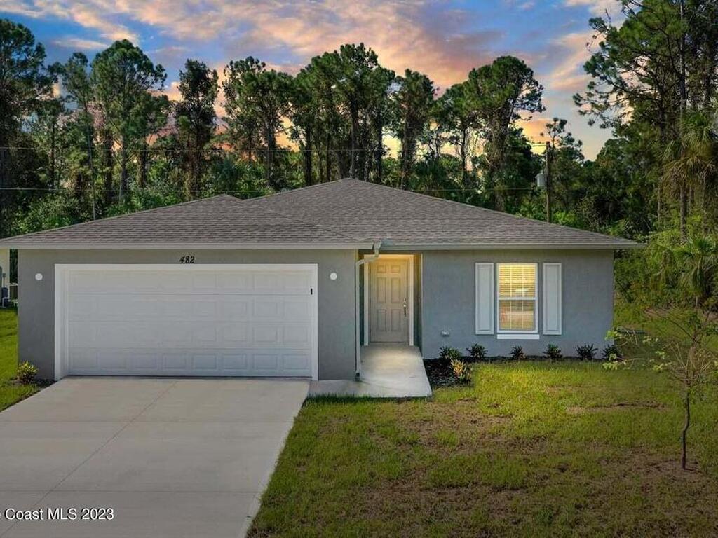 462 Ganley Street, Palm Bay, FL 32908