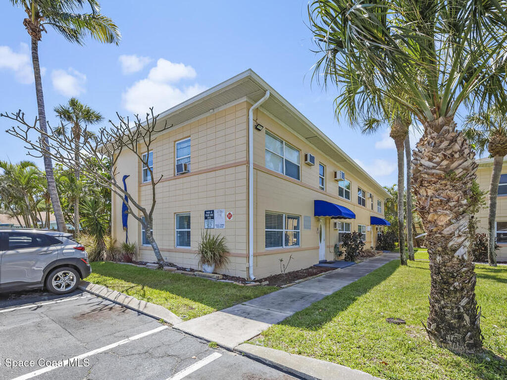 380 N Brevard Avenue, Cocoa Beach, FL 32931