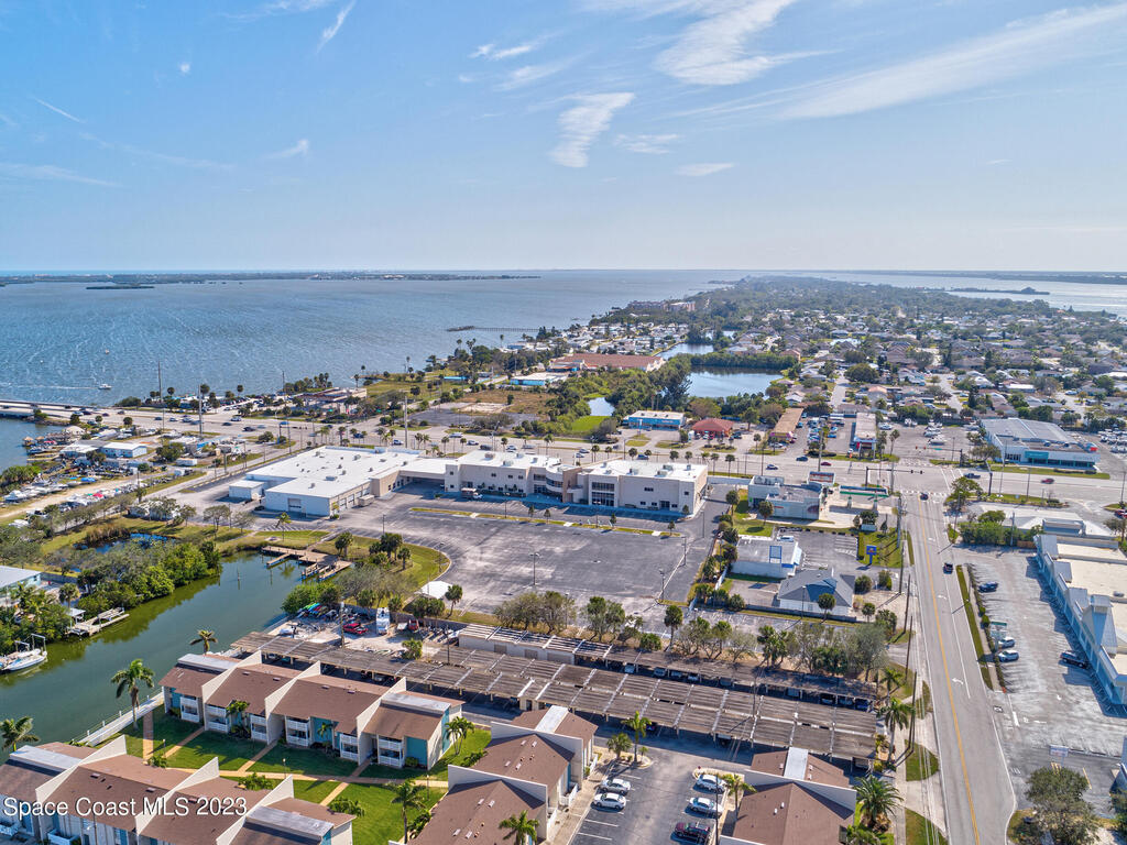 1850 E Merritt Island Causeway, Merritt Island, FL 32952