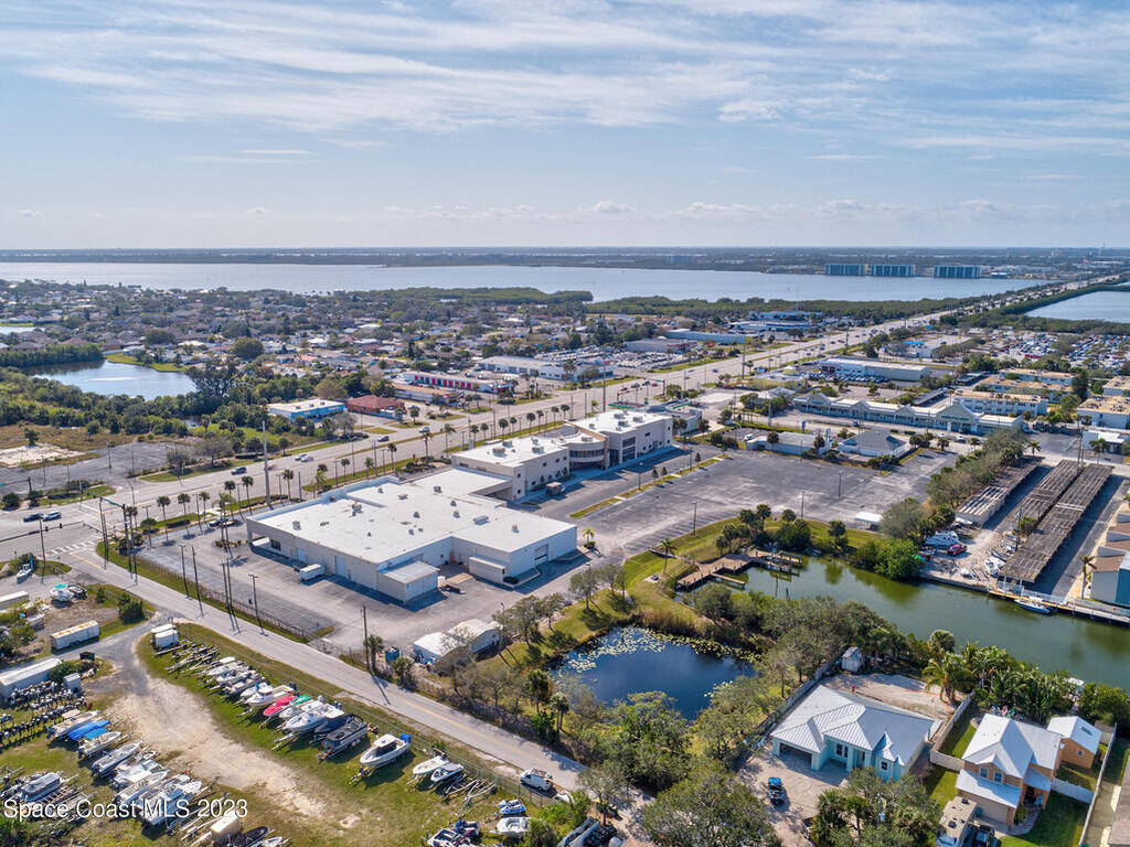 1850 E Merritt Island Causeway, Merritt Island, FL 32952