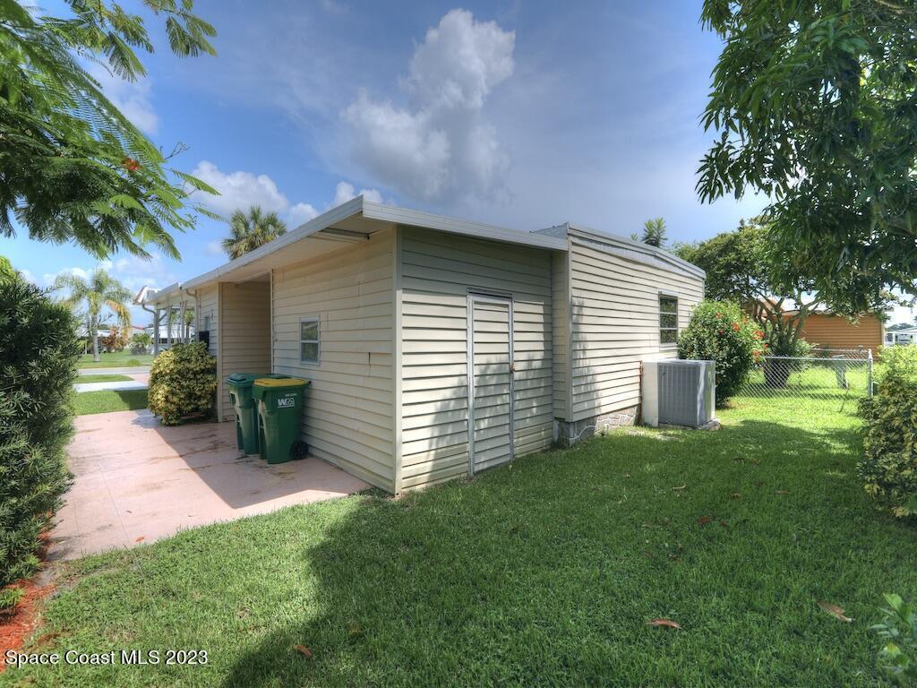 925 Barefoot Boulevard, Barefoot Bay, FL 32976