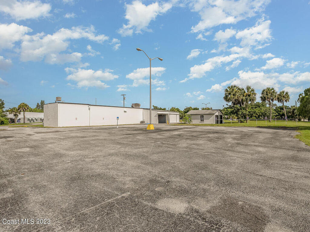 211 Nieman Avenue, Melbourne, FL 32901