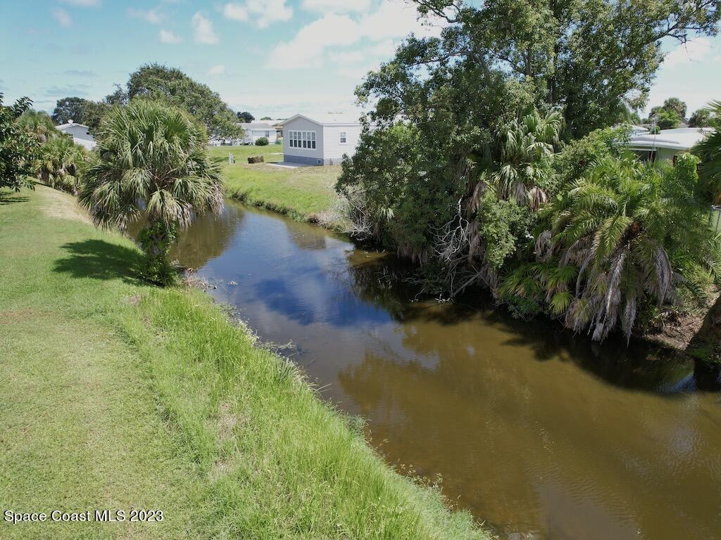 1112 Navajo Drive, Barefoot Bay, FL 32976