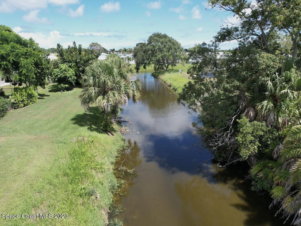 1112 Navajo Drive, Barefoot Bay, FL 32976