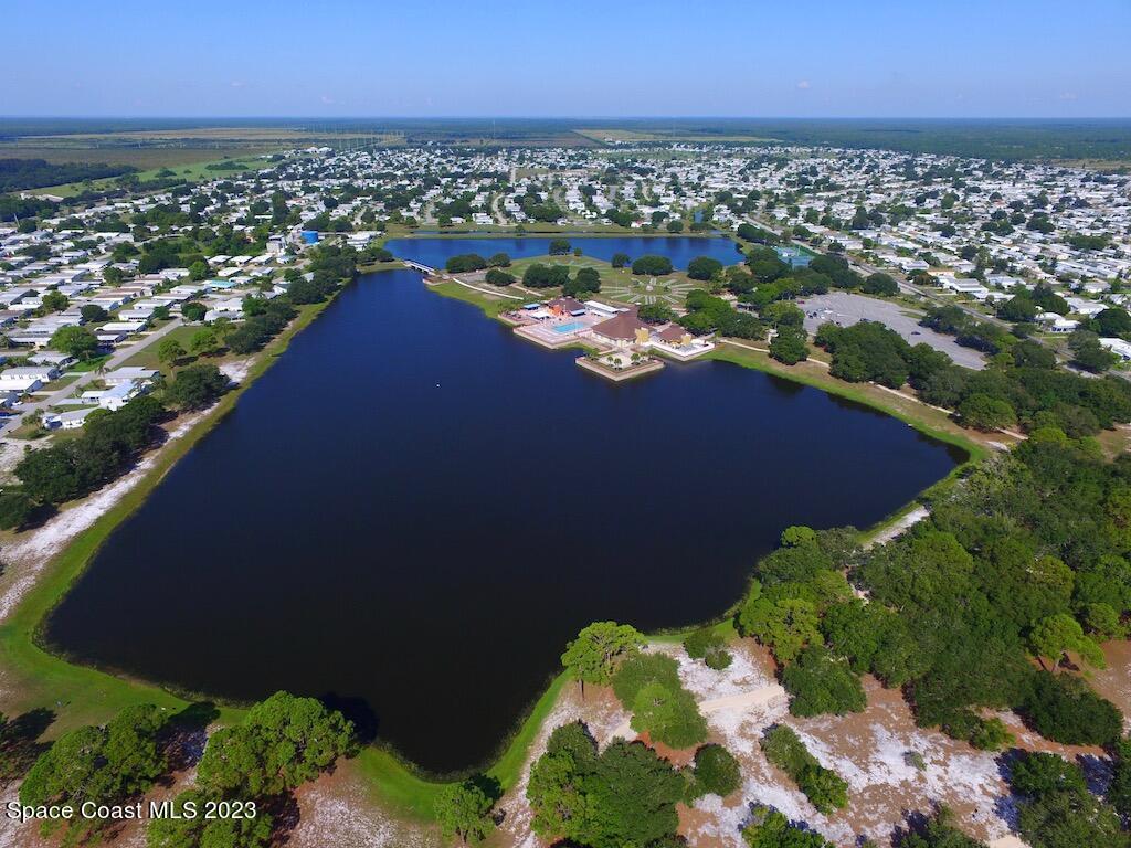 1112 Navajo Drive, Barefoot Bay, FL 32976