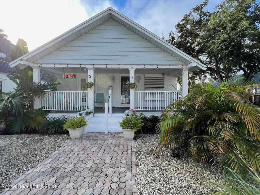 306 Washington Street, New Smyrna Beach, FL 32168