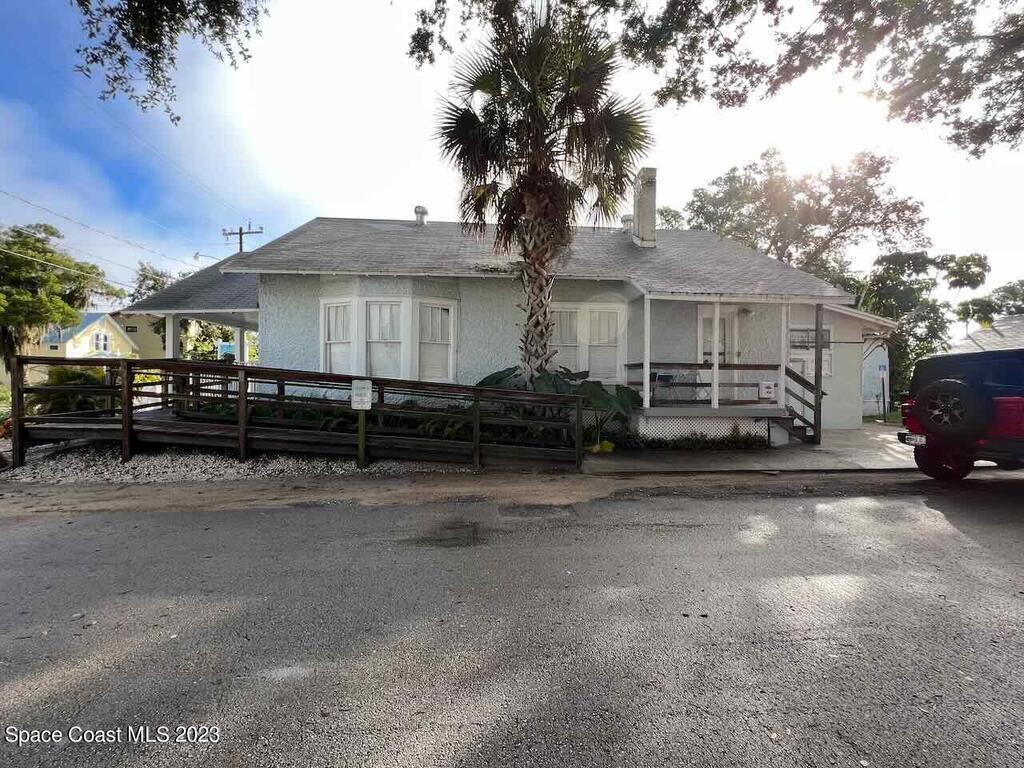 306 Washington Street, New Smyrna Beach, FL 32168